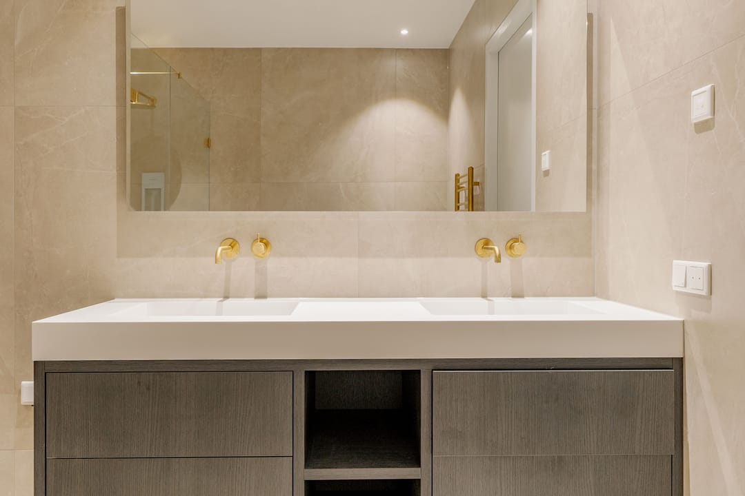 Photo 17 of Burgemeester van Nispen van Sevenaerstraat 24