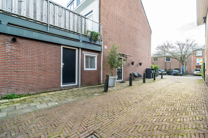 Bekijk foto 42 van Pauwenstraat 8