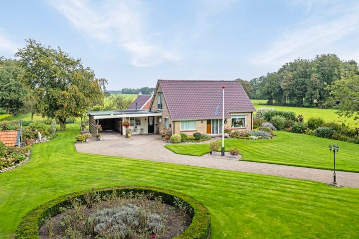 Photo 1 of 't West 44