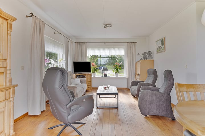 Photo 5 of 't West 44