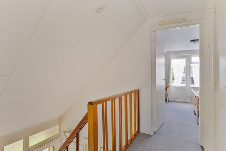 Photo 24 of 't West 44