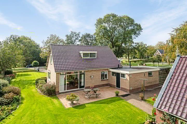 Photo 45 of 't West 44