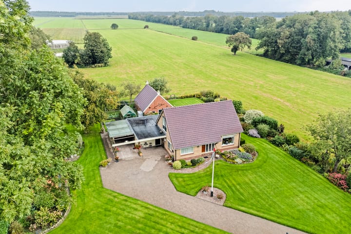 Photo 58 of 't West 44