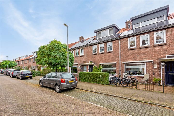 Bekijk foto 36 van Barkasstraat 9