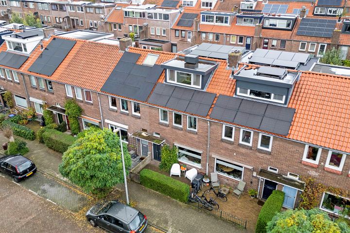 Bekijk foto 37 van Barkasstraat 9