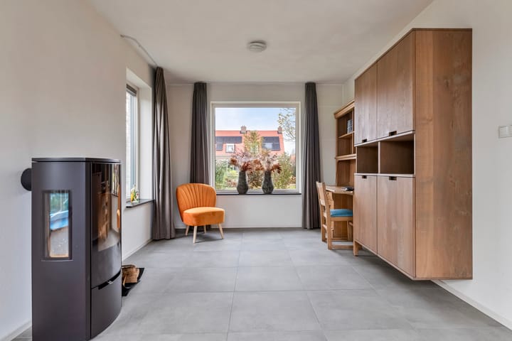 Foto 12 van Anjelierstraat 4