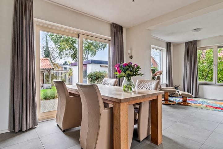 Foto 16 van Anjelierstraat 4