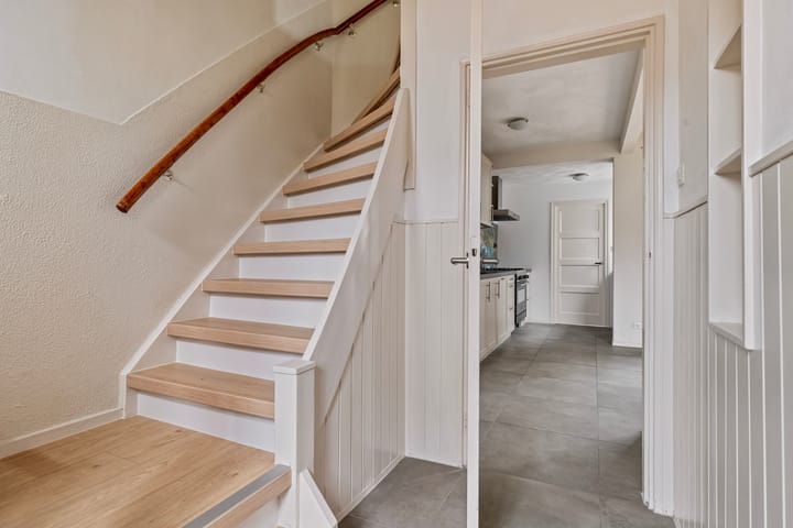 Foto 21 van Anjelierstraat 4