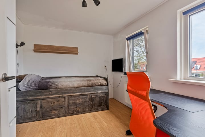 Foto 24 van Anjelierstraat 4