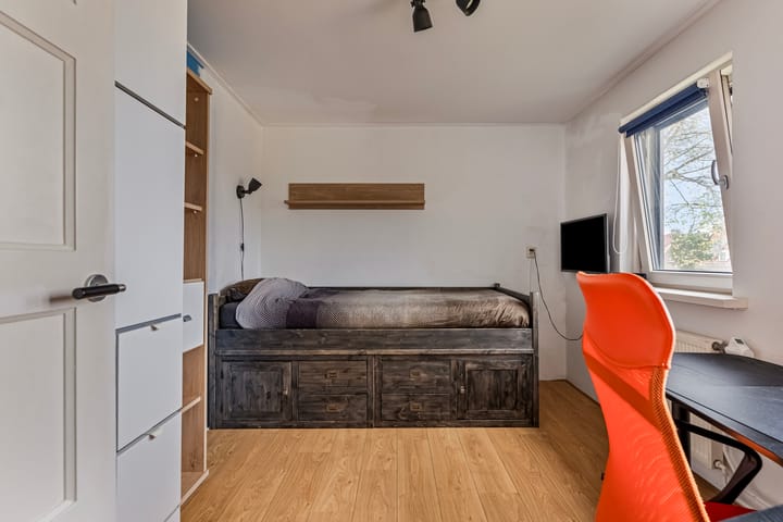 Foto 25 van Anjelierstraat 4