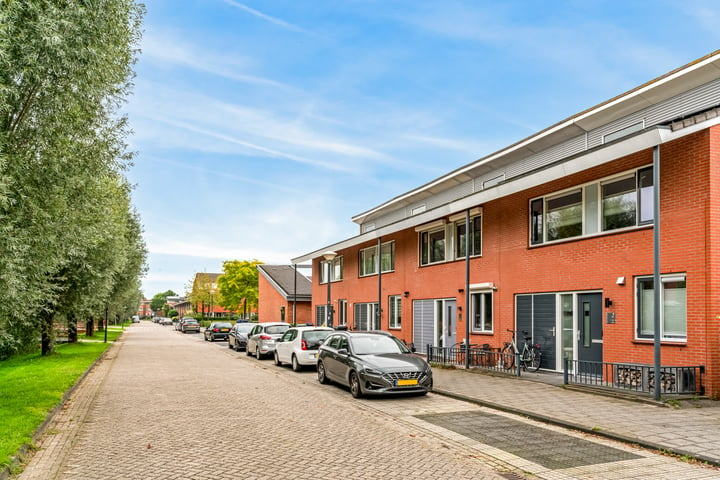 Bekijk foto 37 van Apenijnenstraat 4