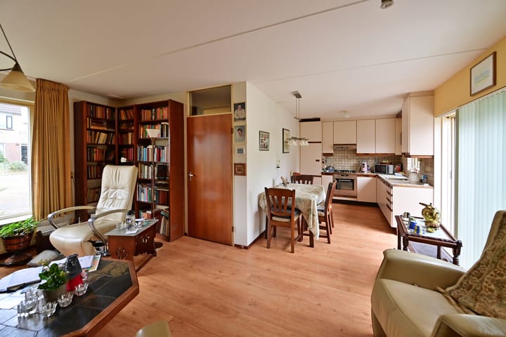 Foto 7 van Honingbij 32