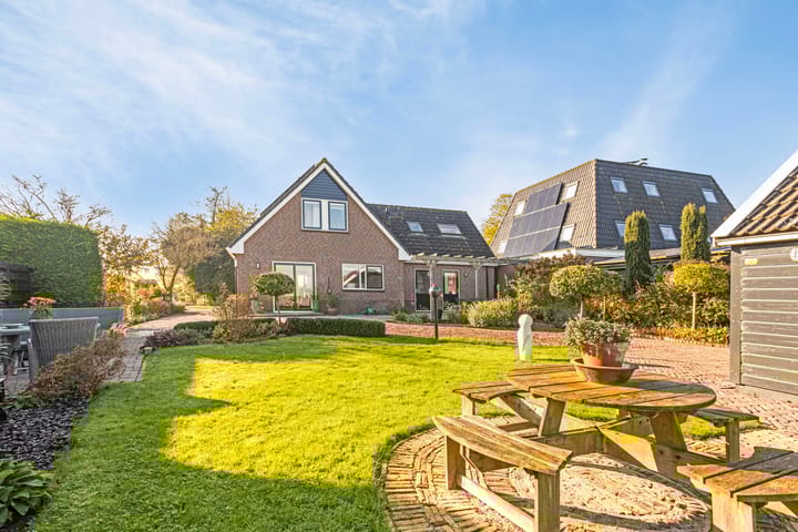 Foto 1 van Warder 77