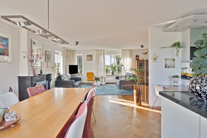 Foto 9 van Warder 77