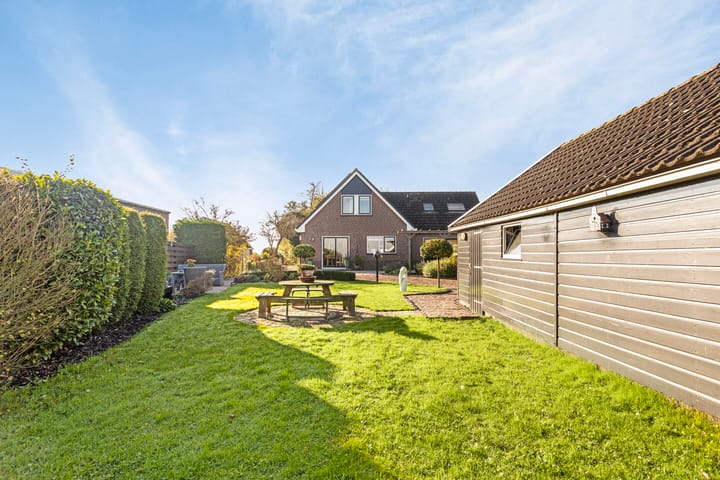 Foto 31 van Warder 77