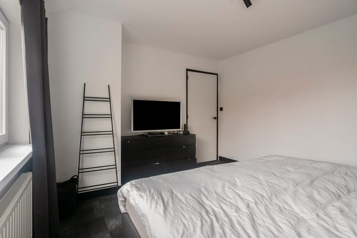 Foto 14 van Meerkoetstraat 4