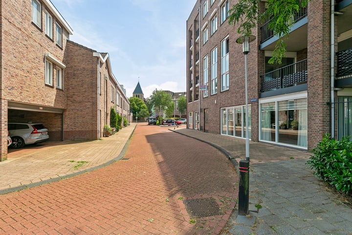 View photo 45 of Vaartstraat 1