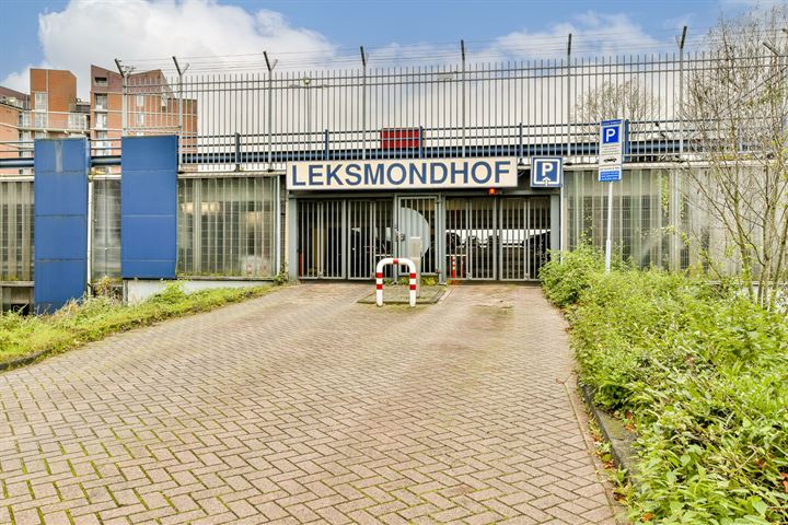 Bekijk foto 24 van Leksmondhof 30