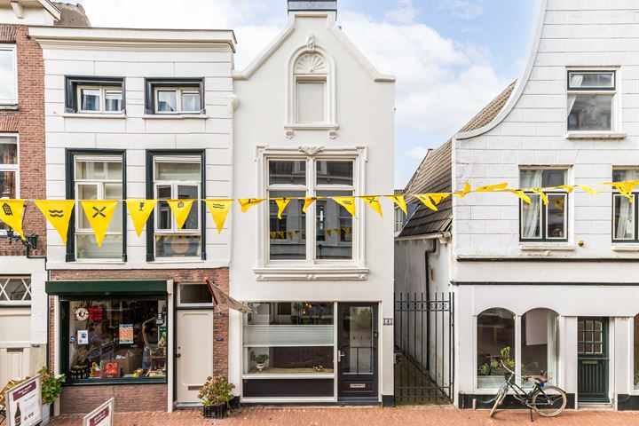 View photo 1 of Hoogstraat 143