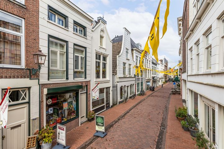 View photo 31 of Hoogstraat 143