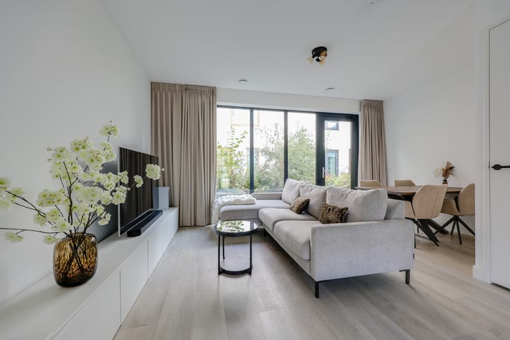 Foto 2 van Sluiseiland-Zuid 4