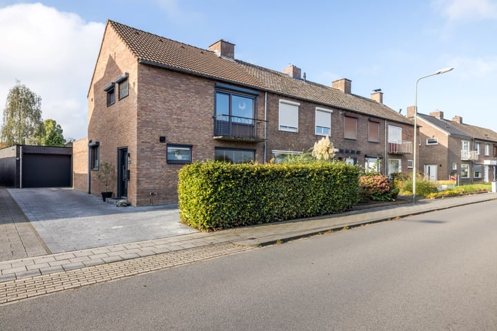 Bekijk foto 45 van Schineksstraat 22