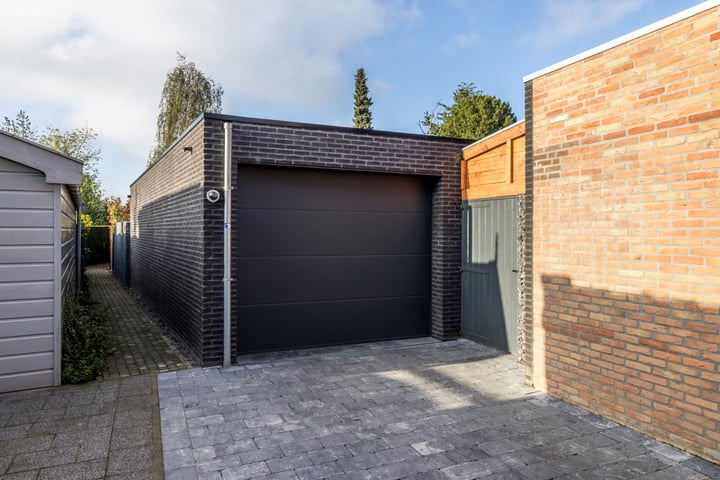 Bekijk foto 47 van Schineksstraat 22