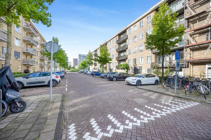 View photo 22 of Ernest Staesstraat 27-2