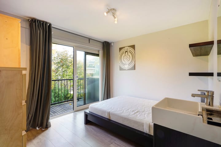 Photo 38 of Olgaland 16