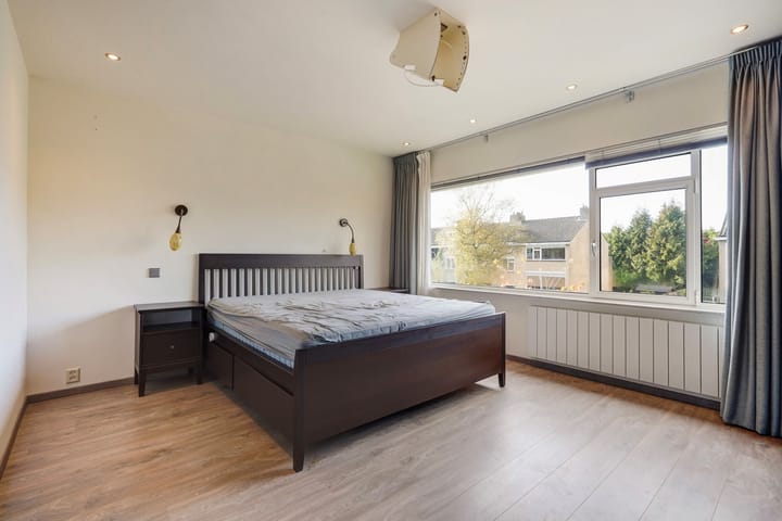 Photo 42 of Olgaland 16