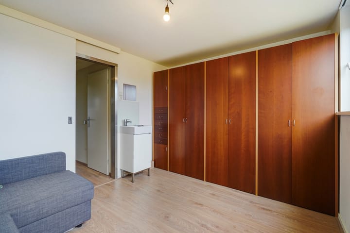 Photo 56 of Olgaland 16