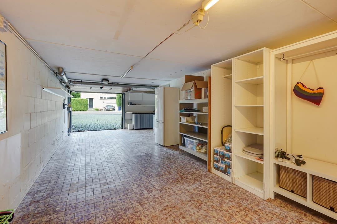 Photo 68 of Olgaland 16