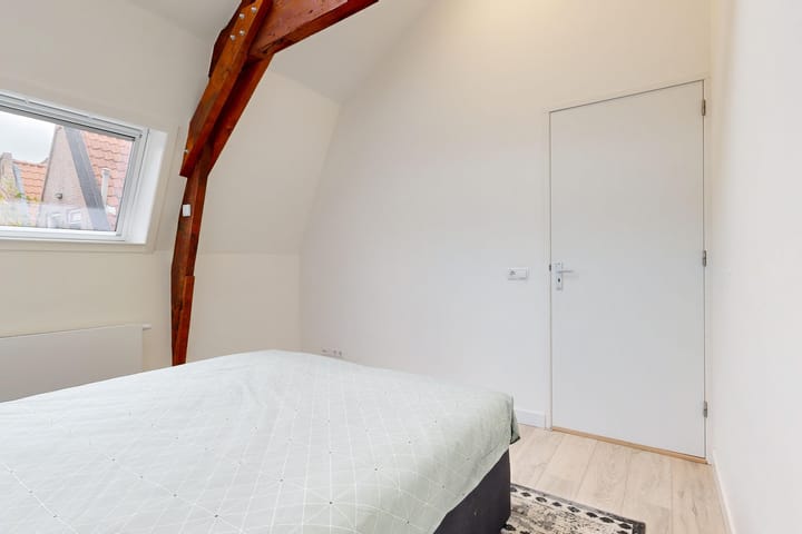 Photo 18 of Narmstraat 6-B