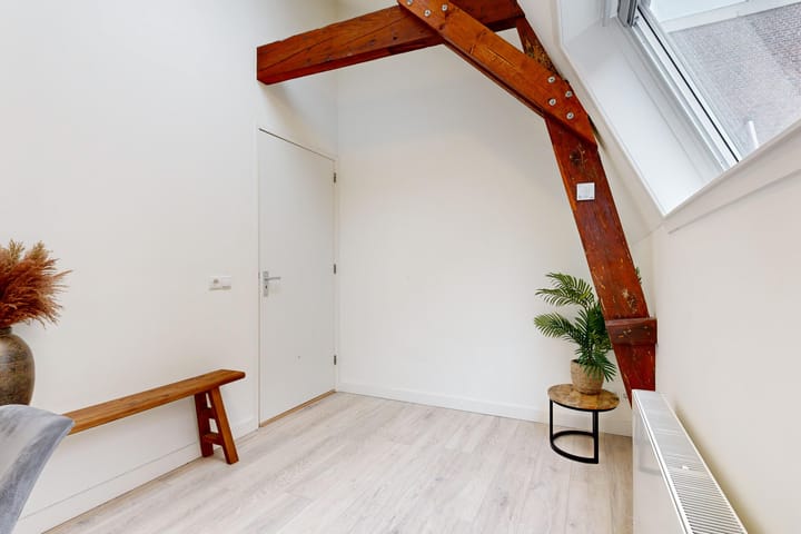 Photo 16 of Narmstraat 6-B