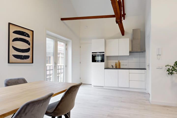 Photo 4 of Narmstraat 6-B