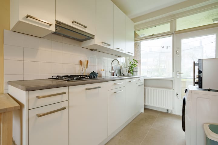 Foto 16 van Bernhardstraat 57