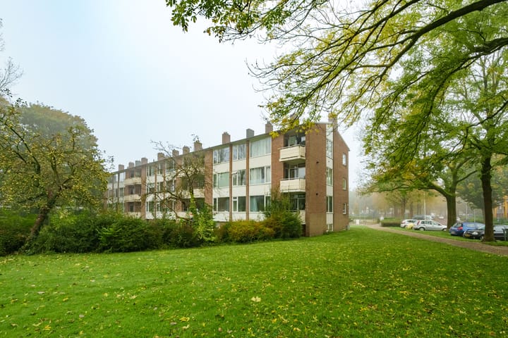 Foto 33 van Bernhardstraat 57