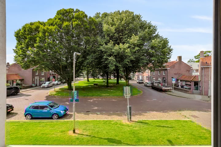 Foto 39 van Laurens Kosterplein 8