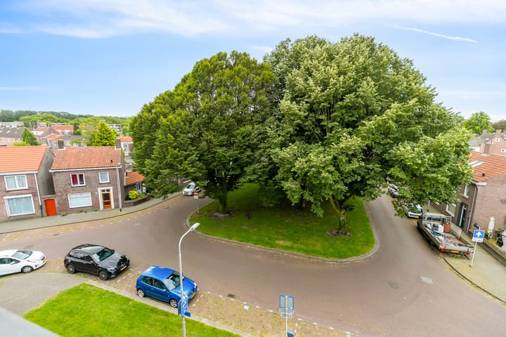 Foto 40 van Laurens Kosterplein 8