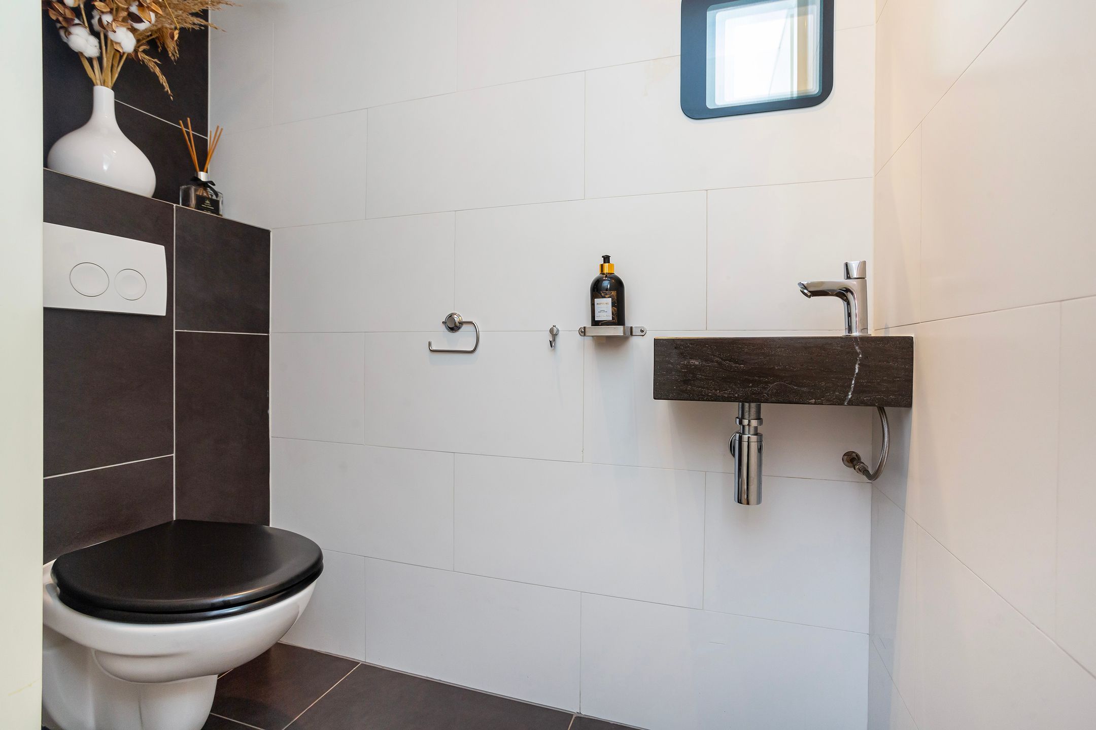 Photo 24 of W.G. Witteveenplein 89