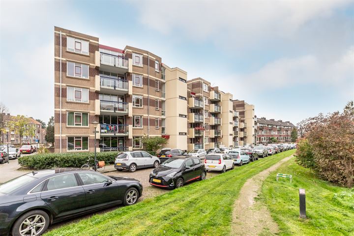 View photo 1 of Parkweg 146