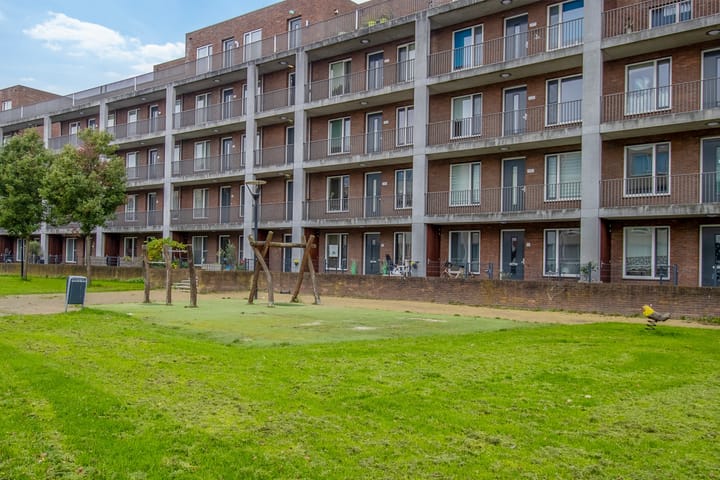 Foto 2 van S van Houtenlaan 2