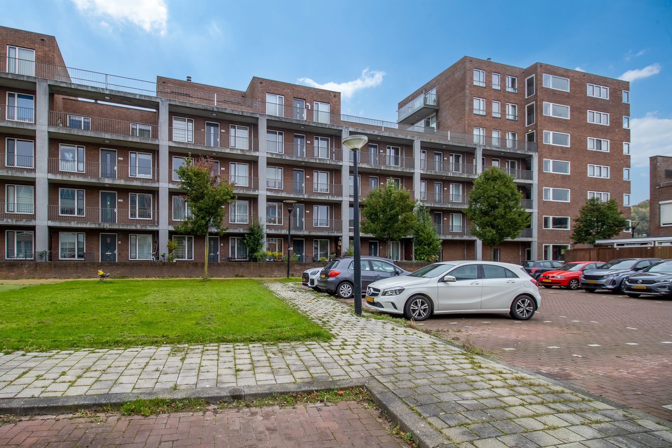 Foto 24 van S van Houtenlaan 2