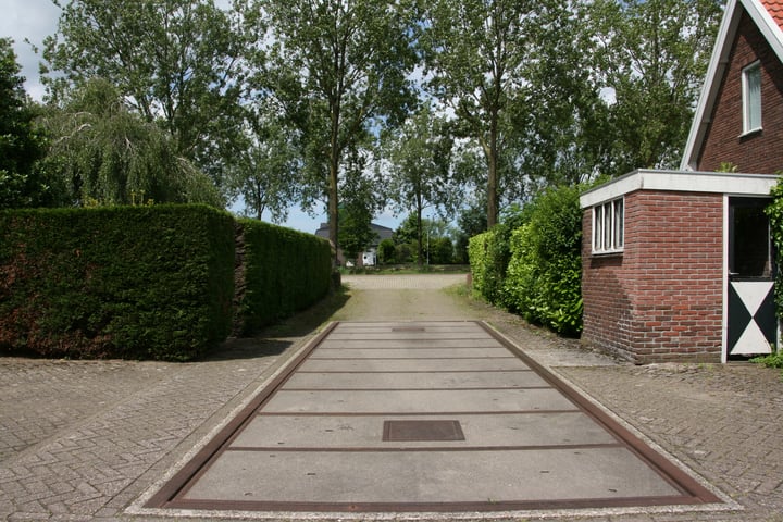 View photo 15 of Hoofdweg 88