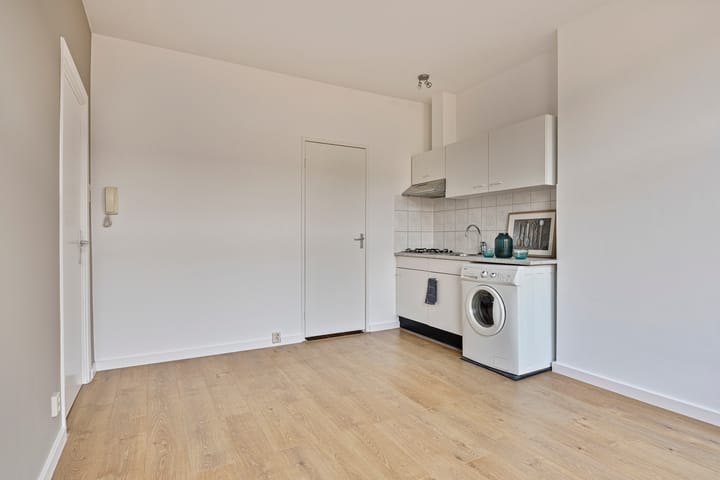 Foto 6 van Van Merlenstraat 29-B