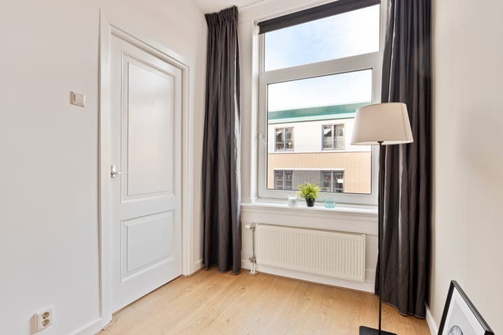 Foto 11 van Van Merlenstraat 29-B