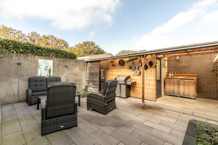 Foto 31 van Leliestraat 16