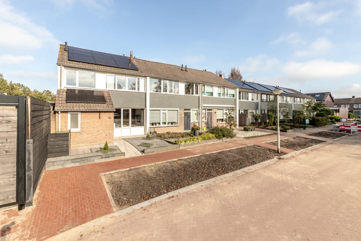 Foto 35 van Leliestraat 16