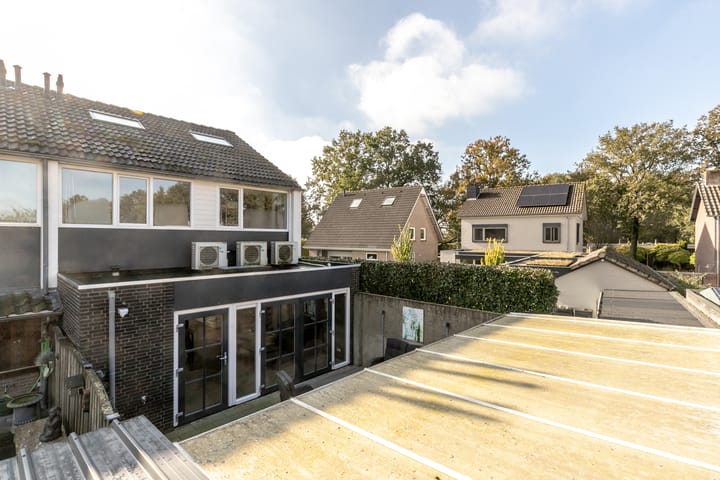 Foto 36 van Leliestraat 16