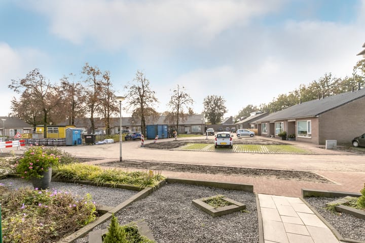 Foto 37 van Leliestraat 16